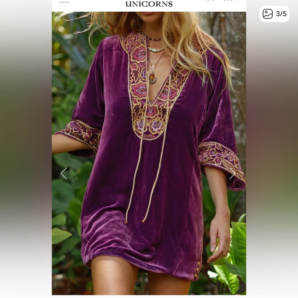 Chasing Unicorns  SIZE SWAP S/NWT/need XS Violet Silk Tunic with Gold Accents